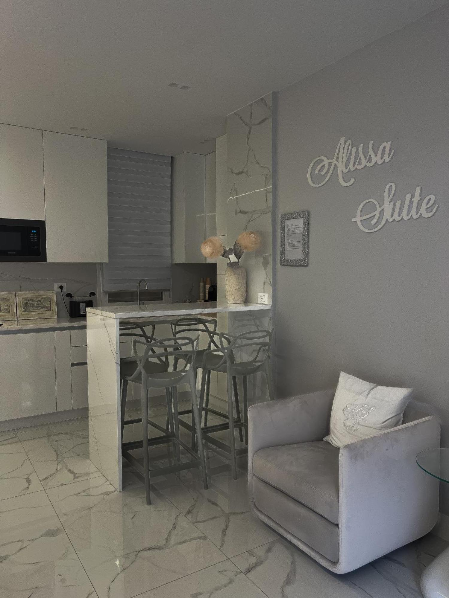 Alissa Suite Рим Экстерьер фото
